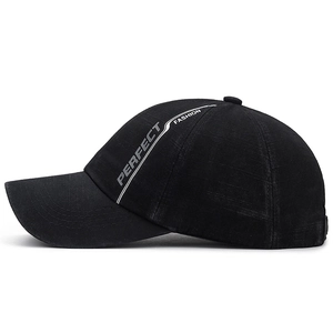 Casquette de baseball vintage noire en coton lavé avec imprimé PERFECT FASHION