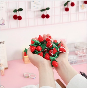 Handmade red fabric strawberry hanging ornaments with green leaves for home decoration
