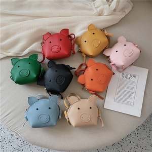 Cute cartoon pig shaped mini crossbody bags for kids in eight vibrant assorted colors