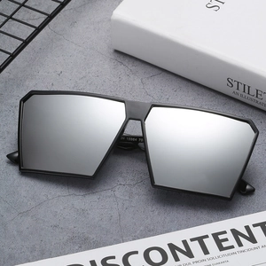 Fashion Square Oversized Sunglasses For Women Men UV400 Protection PC Frame AC HD Mirror Lens Metal Temple Decoration