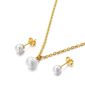 Parure de bijoux dorés élégants avec collier à pendentif perle et boucles d'oreilles