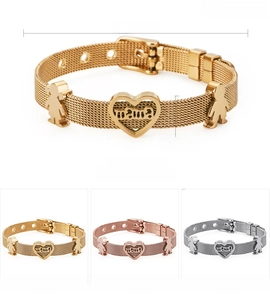 Bracelet maille avec breloque cœur mama et icônes enfant montrant la longueur 220mm