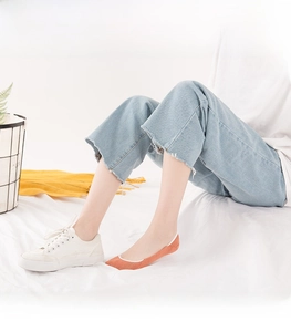 Breathable orange cotton invisible no-show socks with non-slip silicone and low-cut design