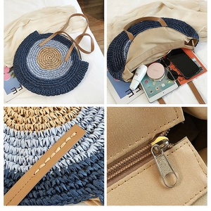 Détails d'un sac de plage rond bicolore en paille tressée avec bandoulière en cuir