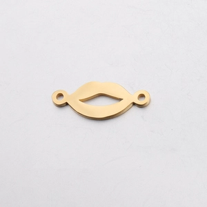 Polished gold lip-shaped pendant with double connection rings for DIY jewelry