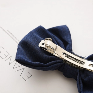 Fermaglio per capelli a fiocco blu navy fatto a mano con molletta in metallo argento