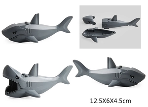 Detailed views of gray great white shark building blocks with dimensions 12.5x6x4.5cm
