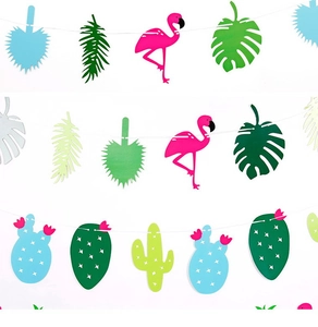 Détail de la guirlande de fête tropicale avec flamants roses, cactus et feuilles de palmier
