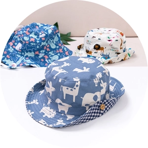 Cappelli alla pescatora per bambini in cotone con stampe di animali e mare blu