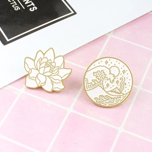 Enamel Pin Alloy Brooch Japanese Ukiyo-e Style Wave Lotus Retro Fashion Badge For Clothes Backpack Accessory