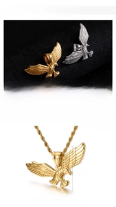 Detailed specs of the eagle pendant in gold and steel finish with 43x21mm size info