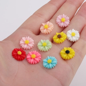 Colorful 12mm resin daisy sunflower charms for DIY hair accessories and crafts