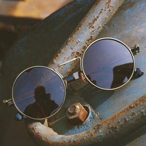Steampunk round metal sunglasses with vintage bronze frame and polarized lenses