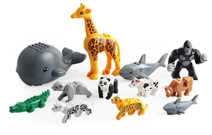 Detailed collection of 11 plastic animal building blocks for early childhood education