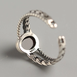 S925 sterling silver open ring with black agate and vintage twisted chain band