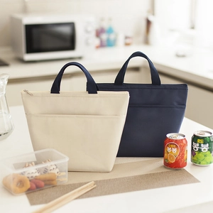 Thickened insulated oxford fabric lunch bags in beige and navy blue for picnics