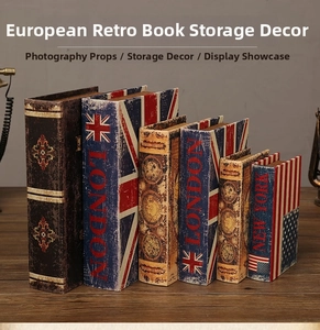 Set di 6 libri decorativi vintage con bandiere di Londra, New York e mappe del mondo antico