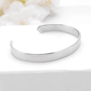 Minimalist silver titanium steel C-shaped open cuff bracelet with polished finish