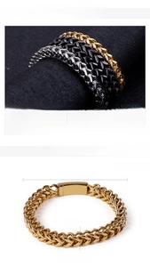 Detailansicht des 8mm Edelstahl-Panzerarmbands mit den Maßen 220mm Länge und 55g