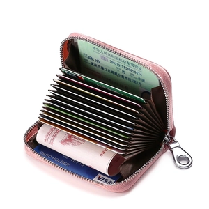 Portacarte a fisarmonica in pelle rosa con cerniera RFID e fessure multiple