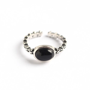 S925 sterling silver ring with oval black agate and adjustable beaded band