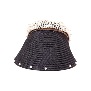 Schwarzer Damen-Strohvisier mit eleganten Perlenverzierungen für Strand und Urlaub
