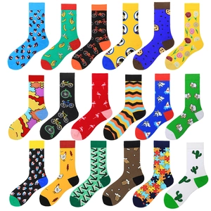 Chaussettes en coton colorées pour hommes et femmes avec divers motifs de dessins animés