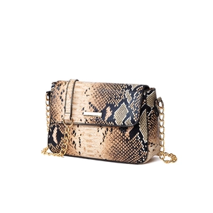 Retro snake pattern crossbody bag with gold chain strap and vintage metal buckle