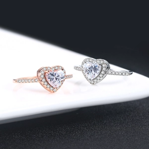 Classic heart zirconia rings in rose gold and silver finish with pave setting