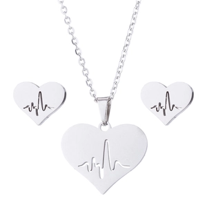Set gioielli cuore in argento con collana e orecchini con intagli della linea cardiaca