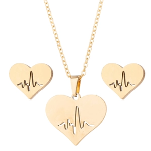 Set di gioielli a cuore dorati con collana e orecchini a lobo con motivo battito cardiaco