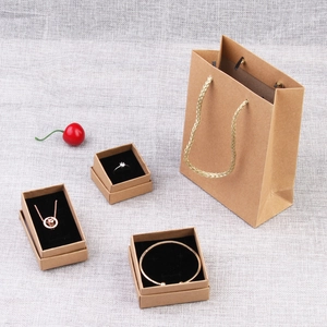 Set cadeau bijoux en papier kraft avec boîte à collier, boîte à bague et sac assorti