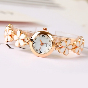 Elegant rose gold quartz watch for women with white five-petal flower clover bracelet