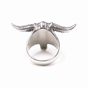 Detail view of the polished silver stainless steel gothic ram horn skull ring band
