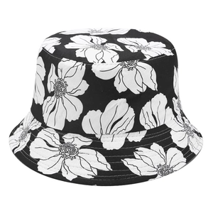 Wendbarer Fischerhut für Damen mit Blumenmuster und breiter Krempe in Schwarz-Weiß