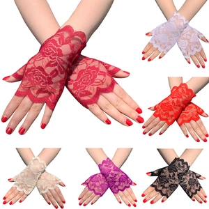 Women Lace Fingerless Gloves Floral Rose Pattern Scalloped Edge Short Vintage Elegant Wedding Party Prom Evening Accessories