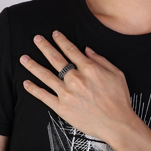 Anello a catena in acciaio inossidabile retrò da uomo con design punk industriale