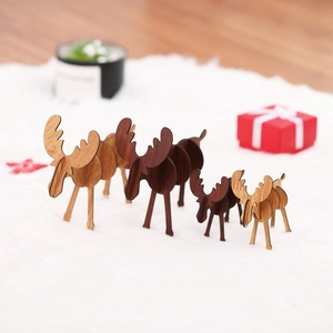 Décoration de Noël en bois 3D Renne, ornement de table à assembler avec texture bois naturel