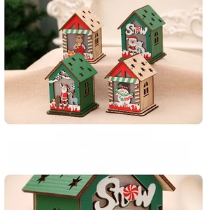 Détail de maisons de Noël en bois DIY avec étoiles découpées au laser et motifs de fête