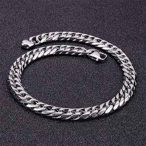 Polished stainless steel curb chain necklace for men with trendy punk rock style