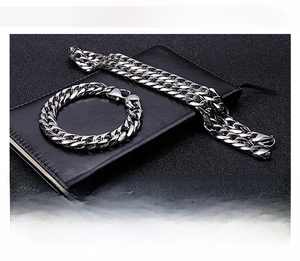 Polished stainless steel Cuban link necklace and bracelet set weighing 168g for men