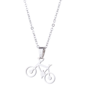 Dettagli della collana con ciondolo a bicicletta argento con catena e charm artistico