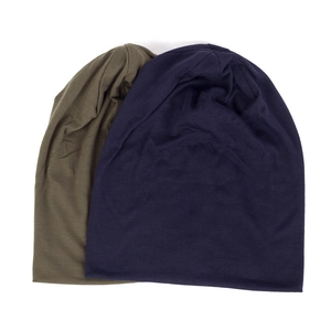 Lightweight dual-layer knit beanies in navy blue and army green colors for outdoor wear