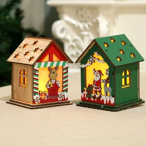 Maison de Noël en bois lumineuse DIY pour décoration de sapin et cadeaux de fête