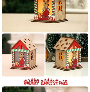 Vues détaillées d'une maison de Noël en bois DIY avec éclairage LED et rennes