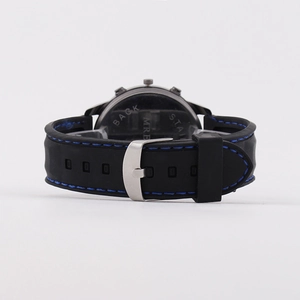 Cinturino sportivo in silicone nero con cuciture blu e fibbia in acciaio inossidabile