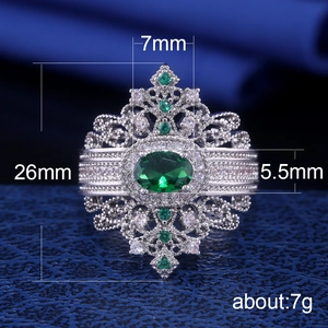 Vintage palace style copper ring with green emerald stones and detailed dimensions