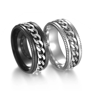 Men's spinning stress relief ring with stainless steel rotating chain inlay detail