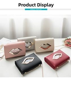 Detailed display of vintage chain crossbody bags in five colors with lip-shaped metal clasps