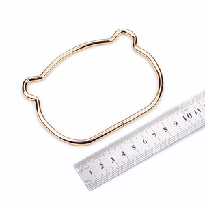 Detailed measurement of gold cat ear metal handle for crochet bags and handbags